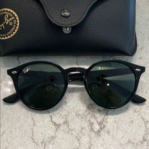 🖤🕶RAYBAN SUNGLASSES 😎